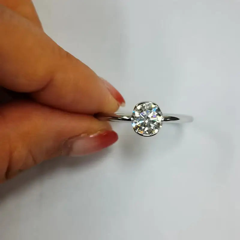 Lnngy 6.5MM 1CT Half Bezel Moissanite Ring for Women S925 Sterling Silver Solitaire Engagement Ring Certified Jewelry Gift